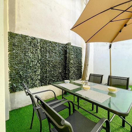 Apartamento Soho Modern 55Sqm Studio With Secret Garden Atenas Exterior foto
